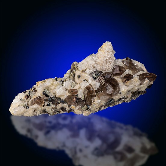 Bertrandite-Grupo Embeiral Quarry | Sezures | Penalva do Castelo | Mangualde | Viseu | Portugal